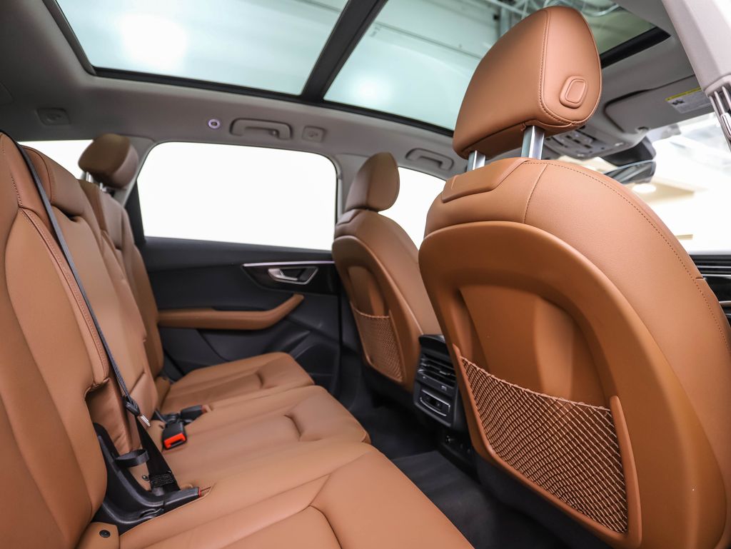 2024 Audi Q7 Premium Plus 25