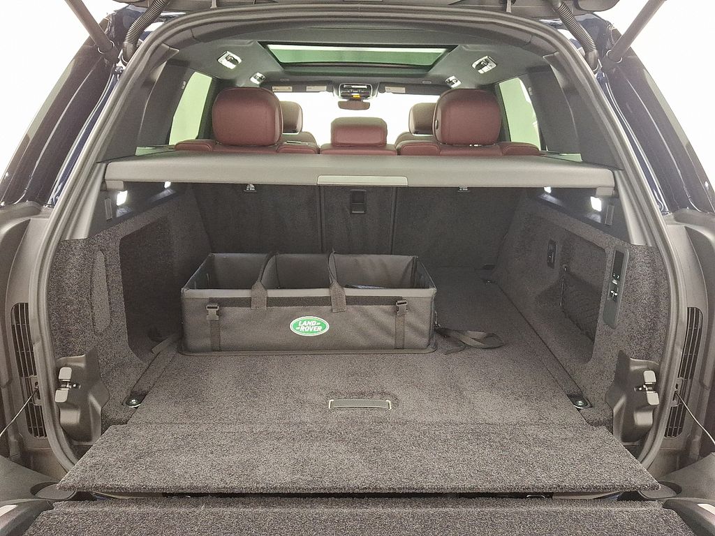 Thumbnail: 2025 Land Rover Range Rover - 29