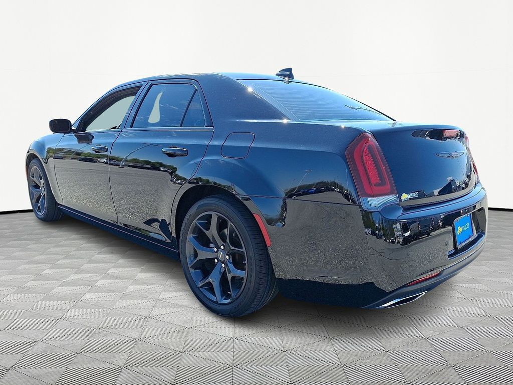 2022 Chrysler 300 — photo 5