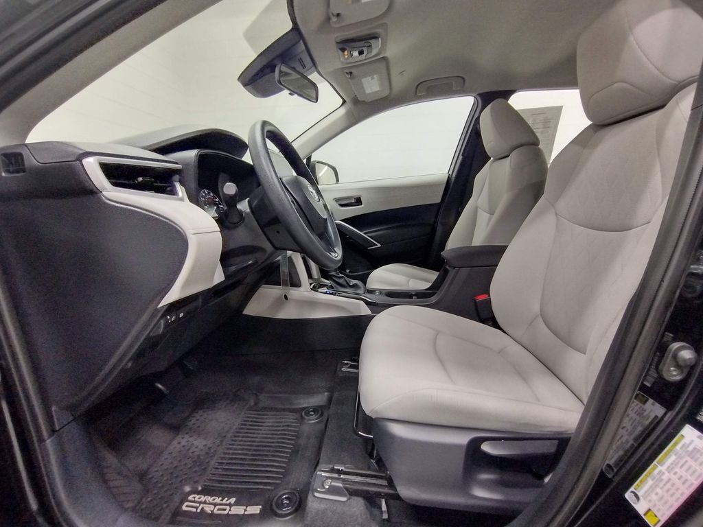 2024 Toyota Corolla Cross L