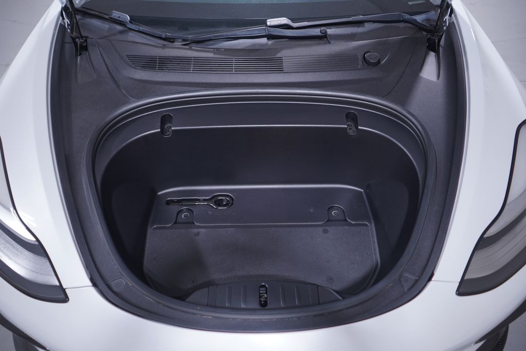 Thumbnail: 2020 Tesla Model 3 - 21