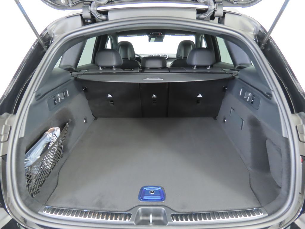 Thumbnail: 2026 Mercedes-Benz GLC - 28