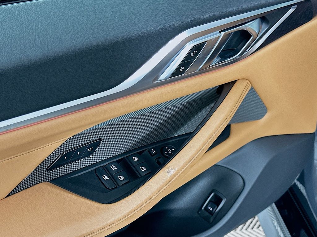 Thumbnail: 2025 BMW 4 Series - 18