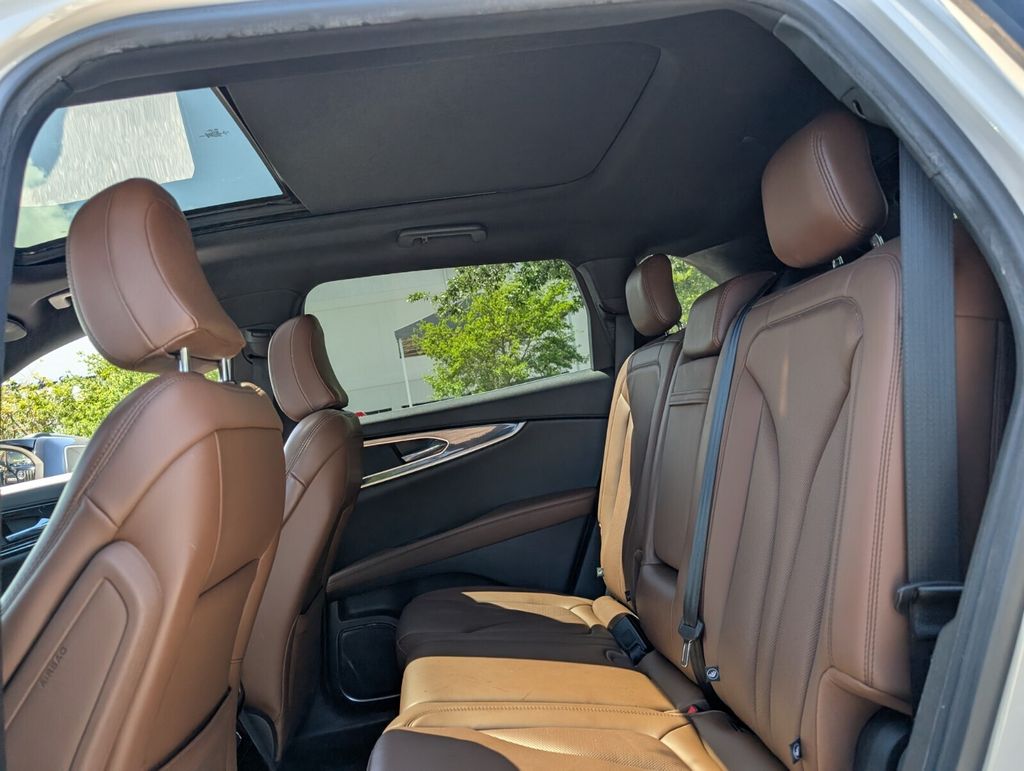 used 2022 Lincoln Nautilus car, priced at $29,500