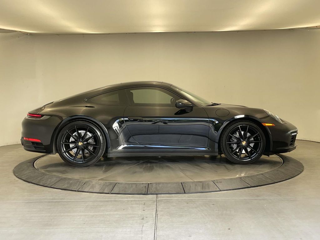 2021 Porsche 911 Carrera 4 - 7