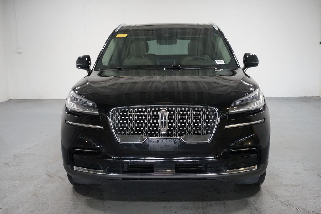Thumbnail: 2023 Lincoln Aviator - 2