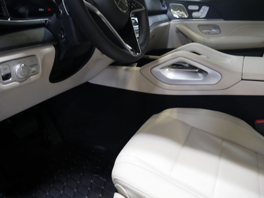 Thumbnail: 2026 Mercedes-Benz GLE - 20