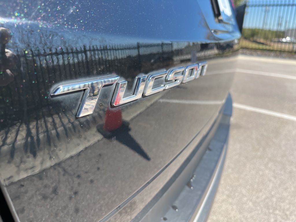 Thumbnail: 2022 Hyundai Tucson - 8