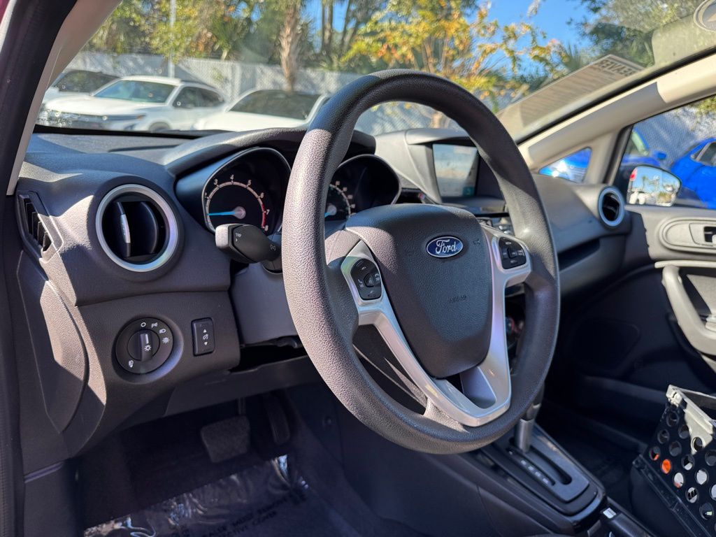 2019 Ford Fiesta SE 28