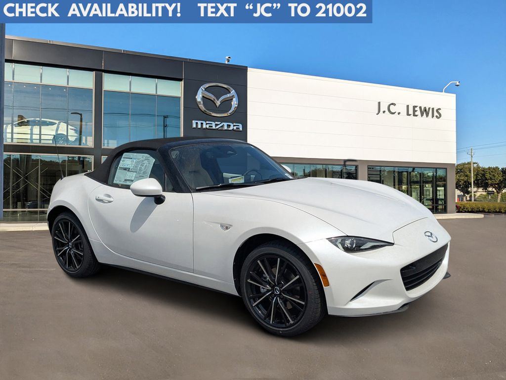 2026 Mazda MX-5 Miata Grand Touring