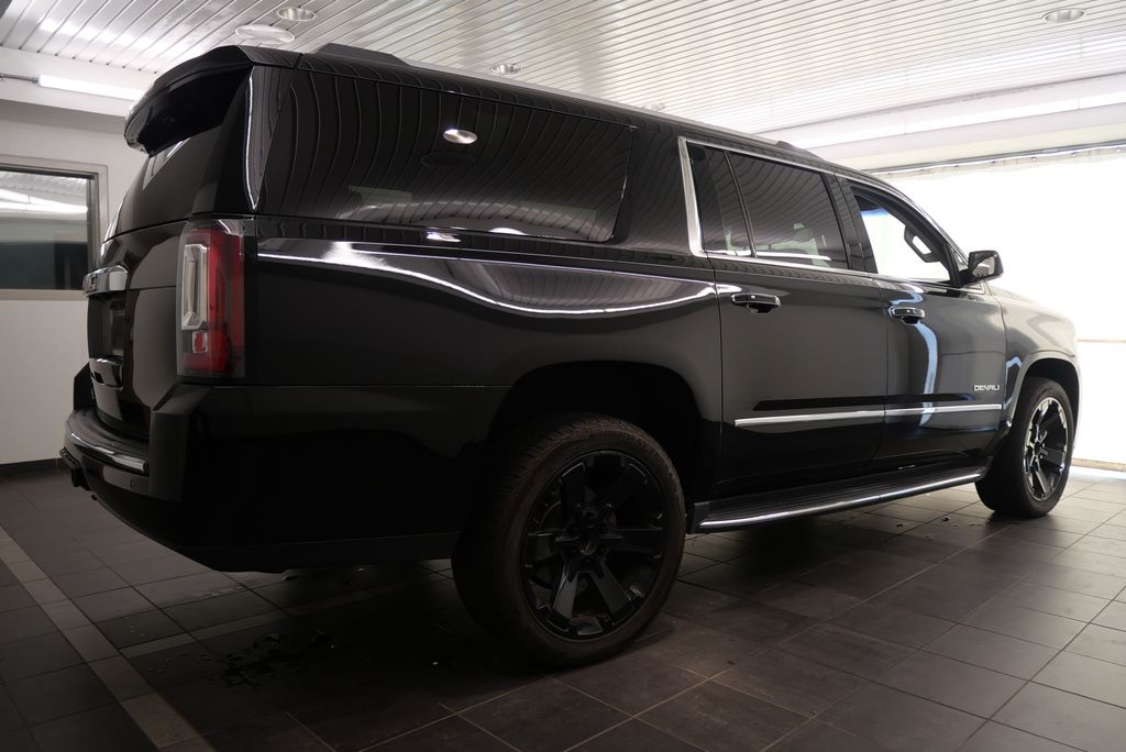 2018 GMC Yukon XL Denali 5