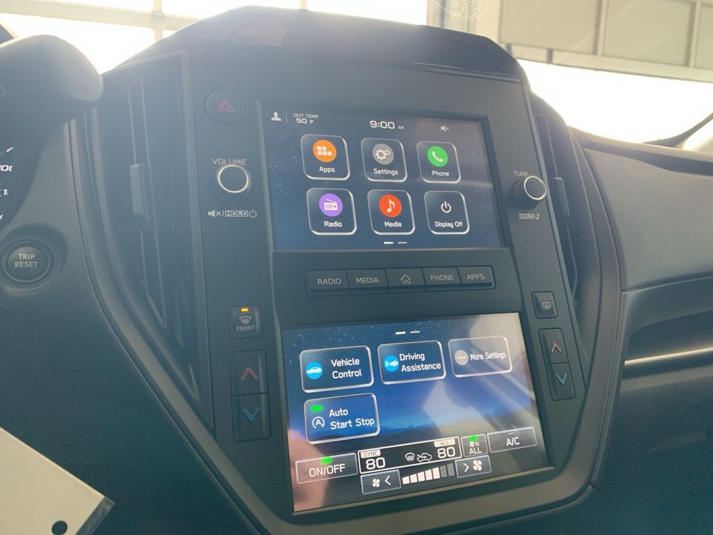 New 2025 White Subaru Base image 6