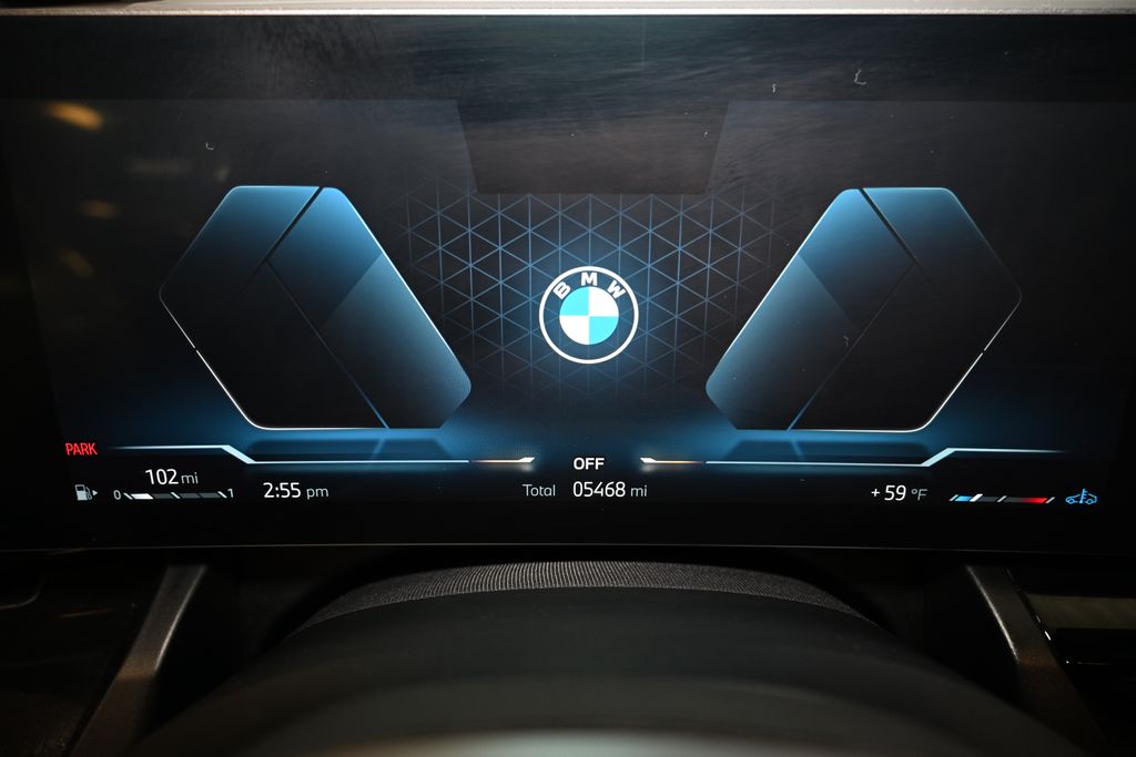 Thumbnail: 2025 BMW 5 Series - 26