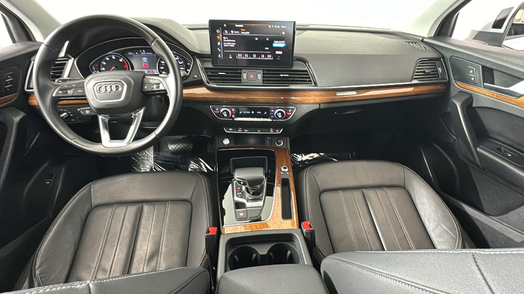 2023 Audi Q5 Premium 11
