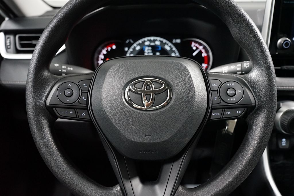 Thumbnail: 2025 Toyota RAV4 - 12
