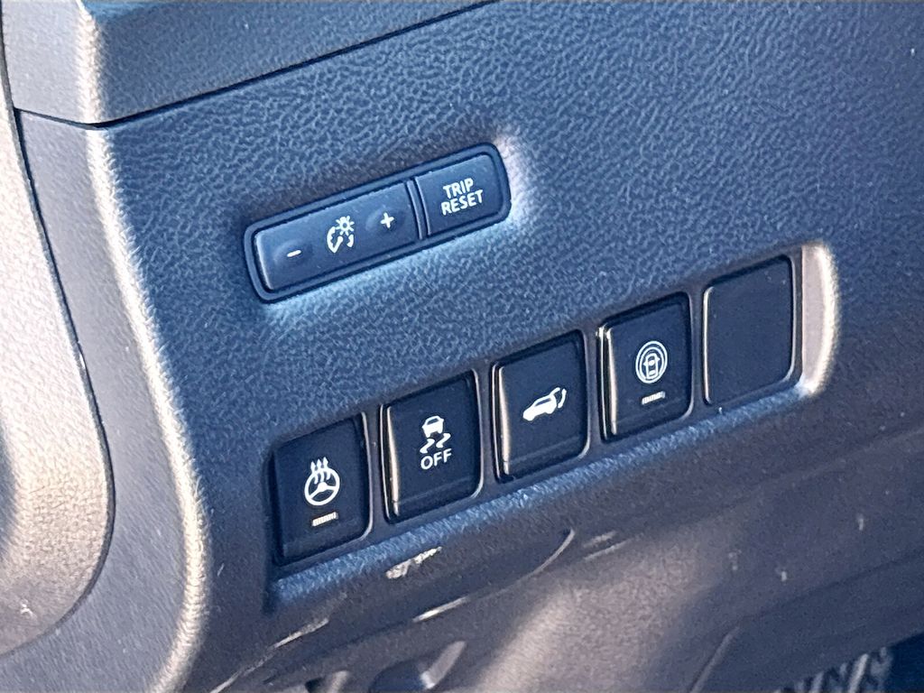 Used 2023 Black Nissan SL image 10