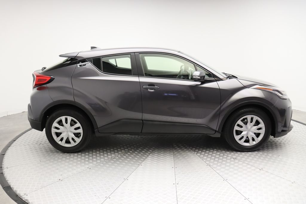 2020 Toyota C-HR LE 7