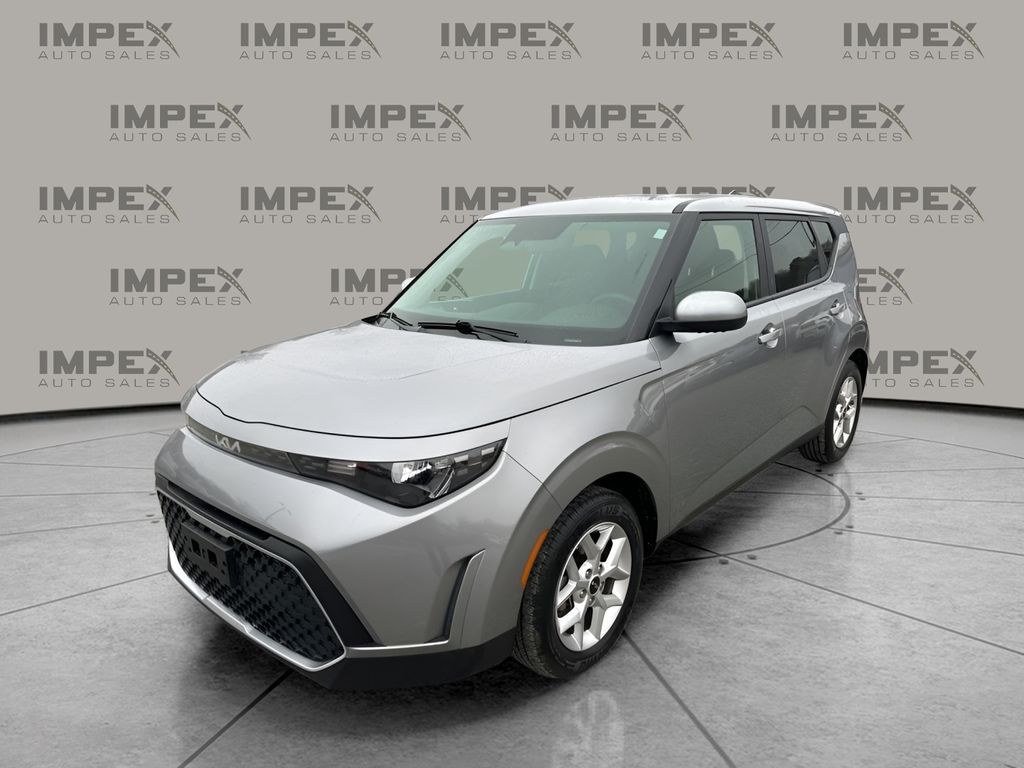 2024 Kia Soul 2.0L LX IVT's photo