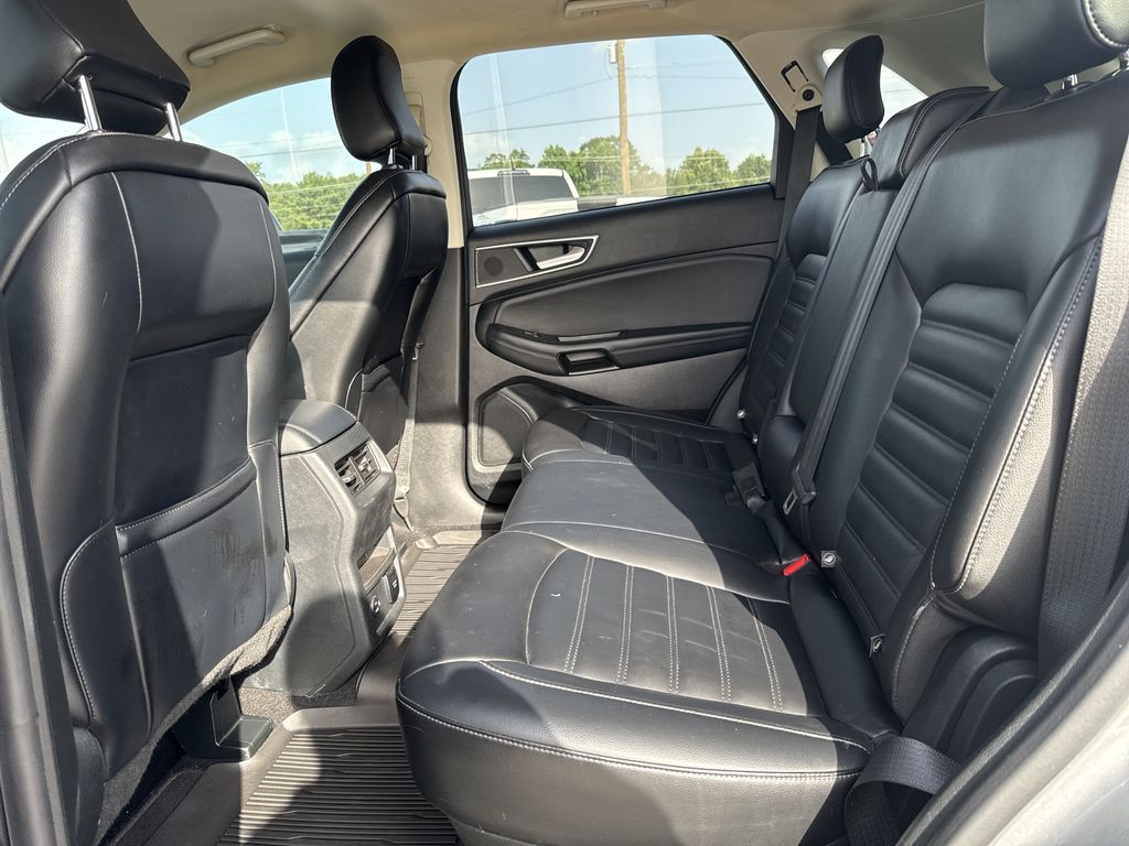 2022 Ford Edge SEL Silver at Martin Chrysler Dodge Jeep Ram