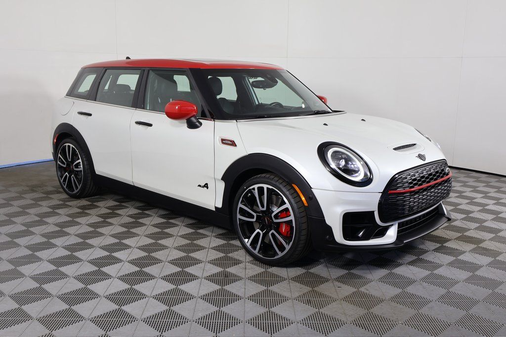 Thumbnail: 2023 MINI Cooper Clubman - 3