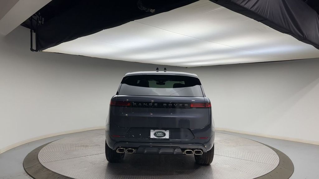Thumbnail: 2025 Land Rover Range Rover Sport - 7