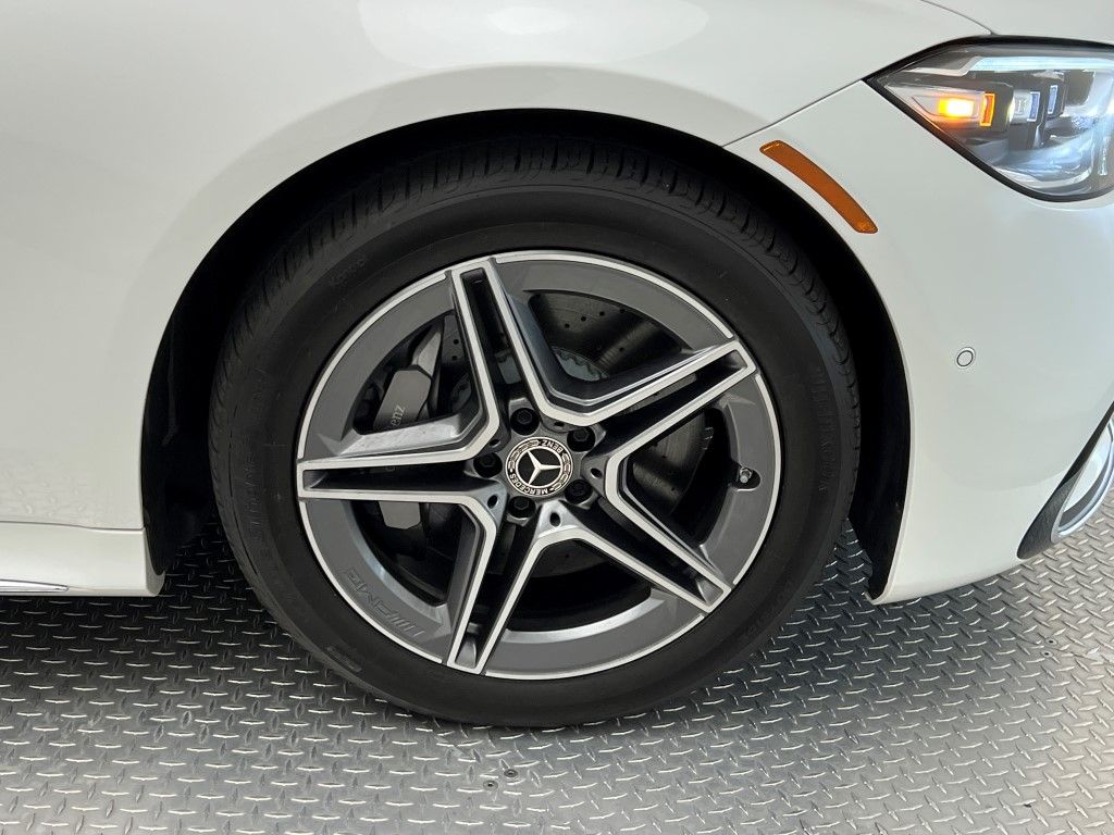 Thumbnail: 2024 Mercedes-Benz S-Class - 13