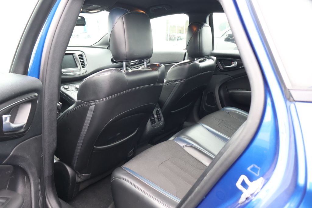 Thumbnail: 2016 Chrysler 200 - 31