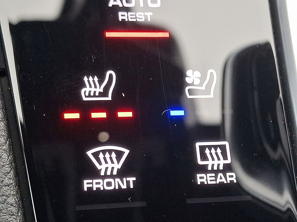 Thumbnail: 2023 Porsche Cayenne - 27