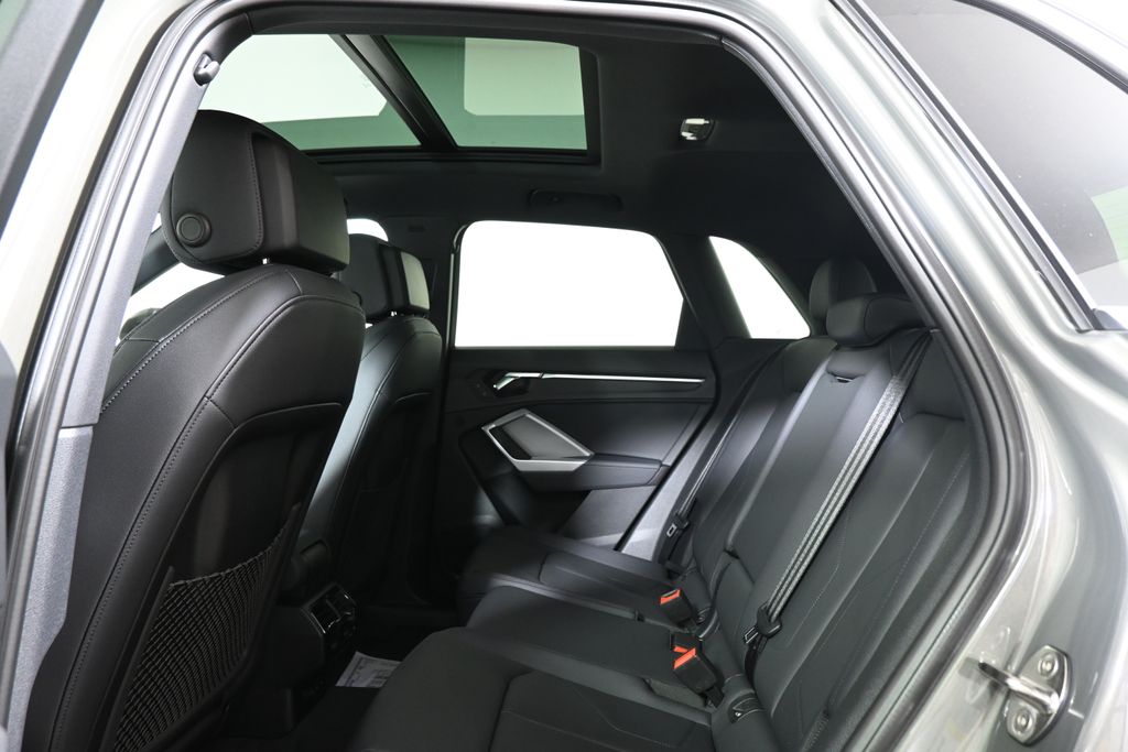 Thumbnail: 2025 Audi Q3 - 28