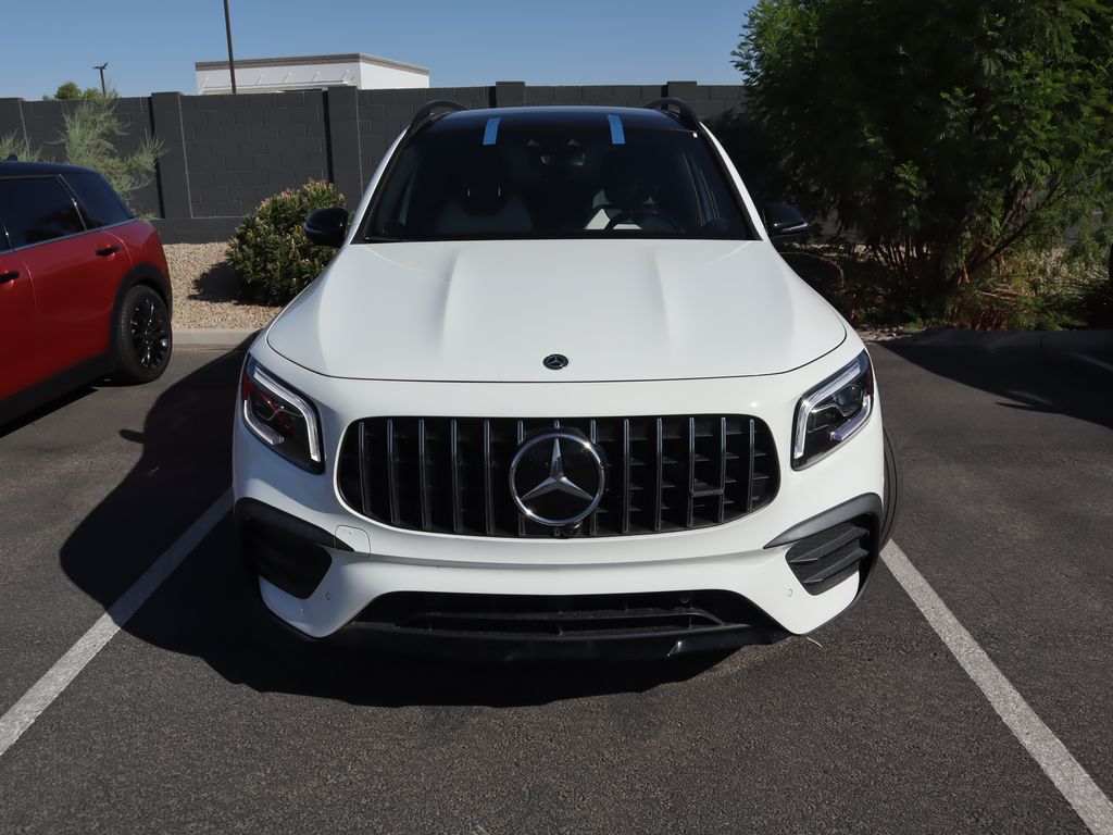 Thumbnail: 2021 Mercedes-Benz GLB - 3