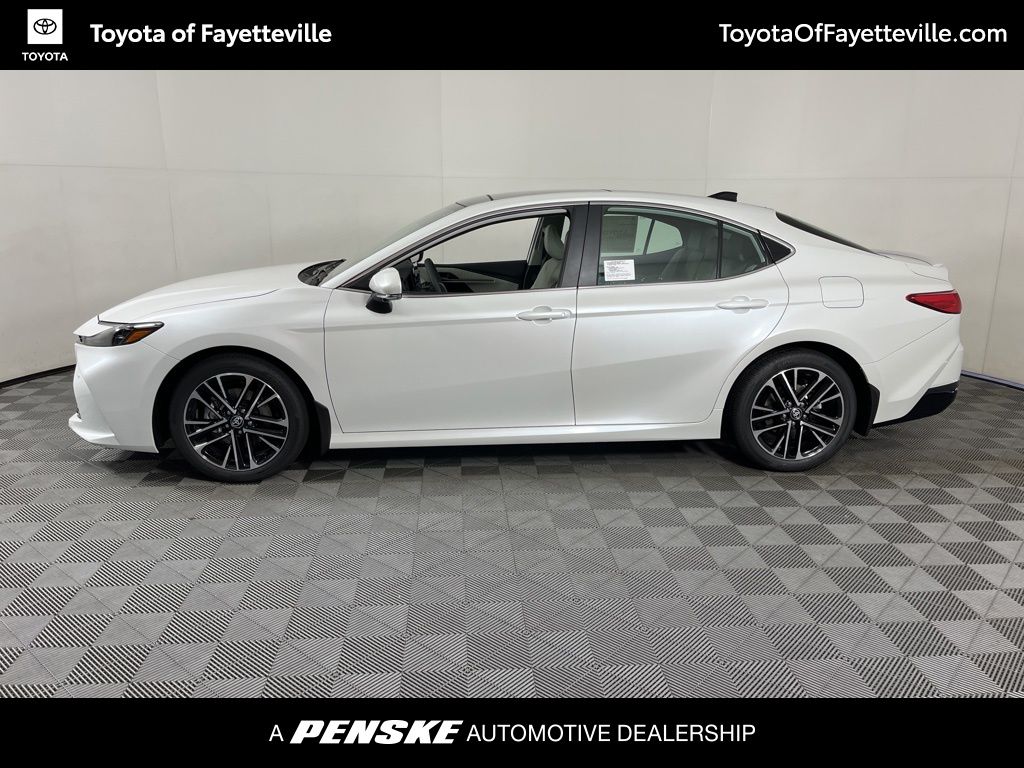 2025 Toyota Camry XLE 2