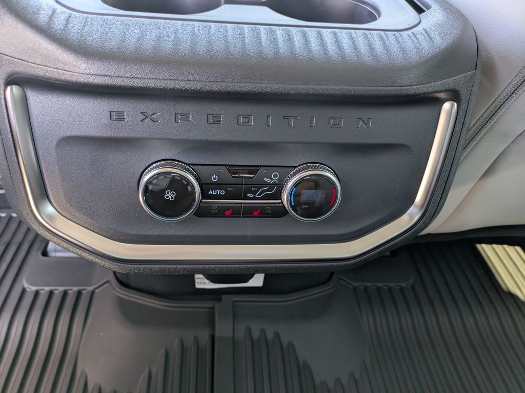 2027 Ford Expedition Max 