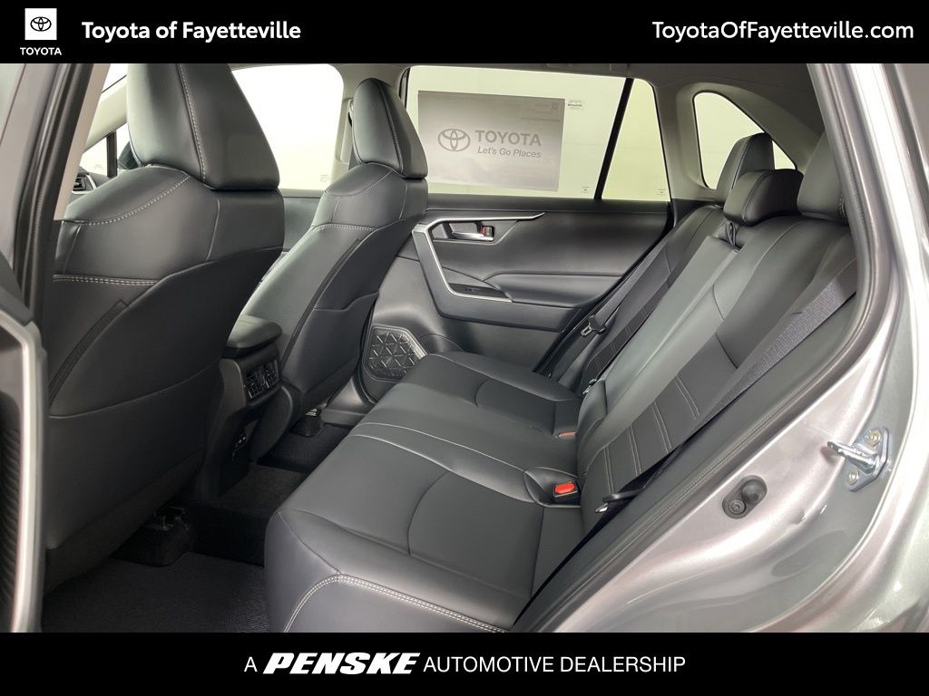 2025 Toyota RAV4 XLE Premium 25