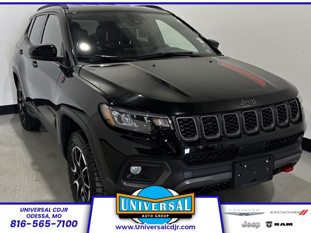 Diamond Black Crystal Pearlcoat 2025 Jeep Compass SUV / Crossover Four-Wheel Drive 8-Speed Automatic