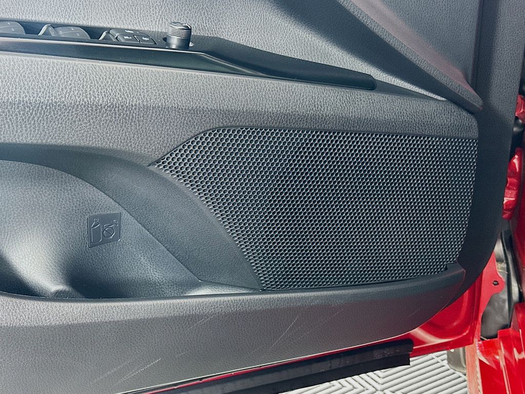 Thumbnail: 2025 Toyota Camry - 18