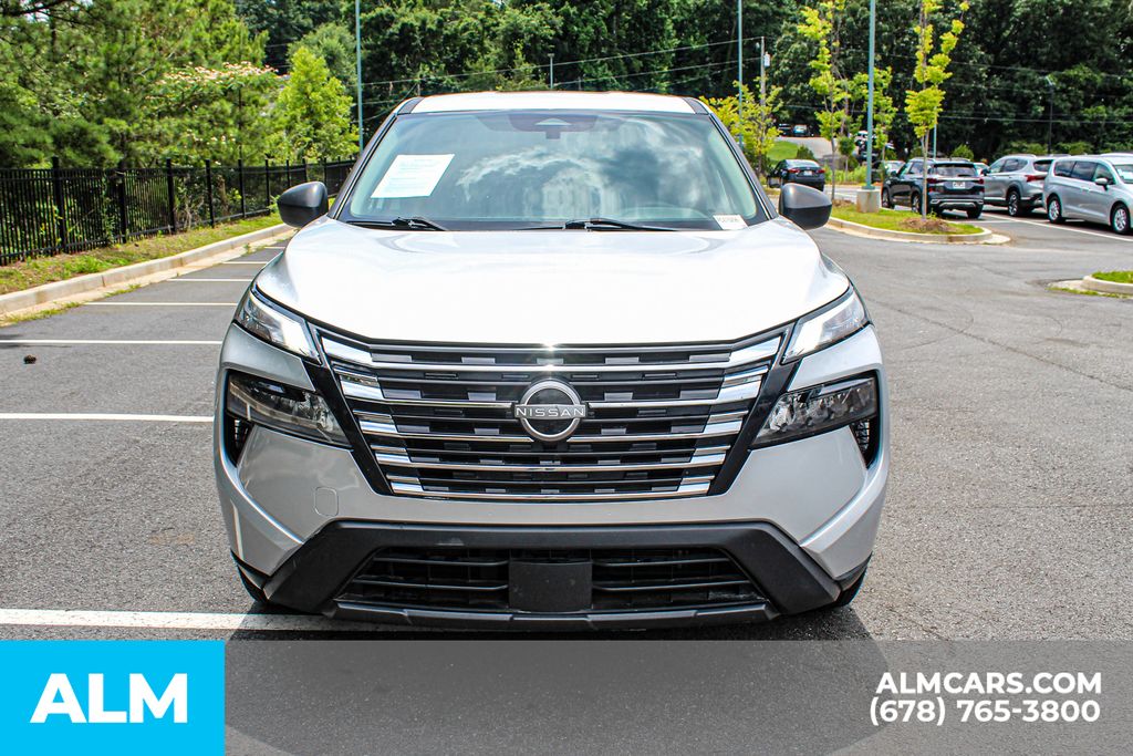 Used 2024 Silver Nissan S image 10