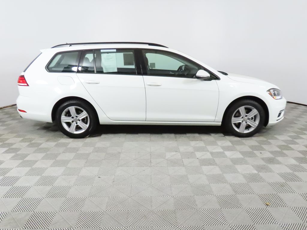 Thumbnail: 2018 Volkswagen e-Golf - 6