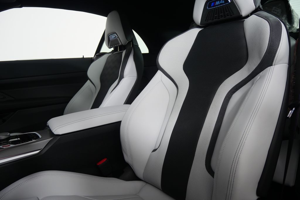 Thumbnail: 2026 BMW M4 - 13