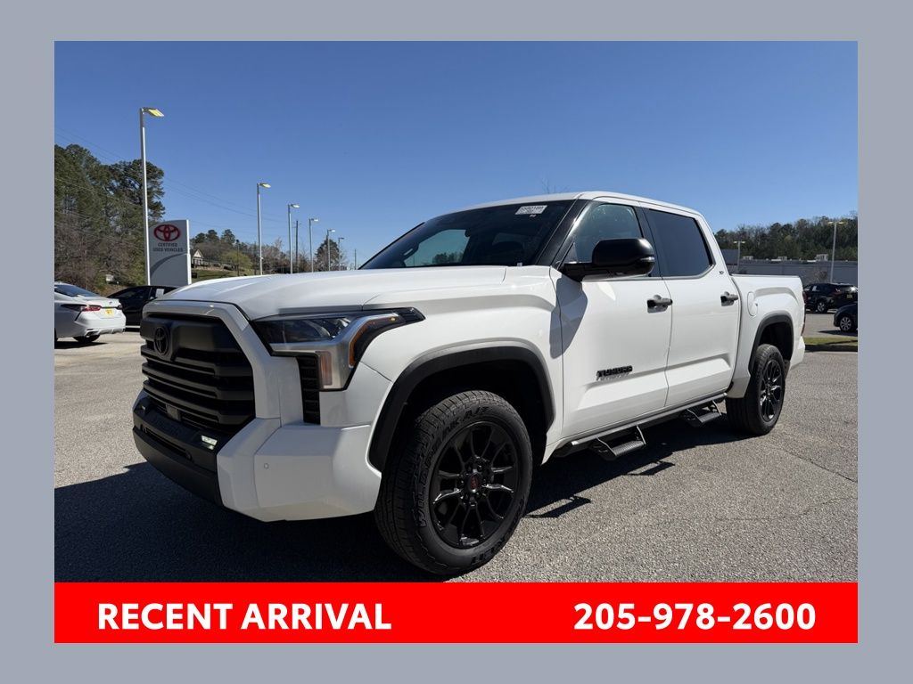2022 Toyota Tundra SR5 CrewMax Cab 4WD