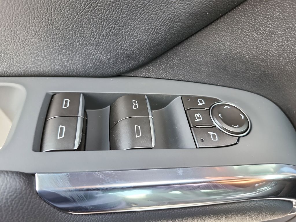 new 2026 Chevrolet Traverse car, priced at $53,995