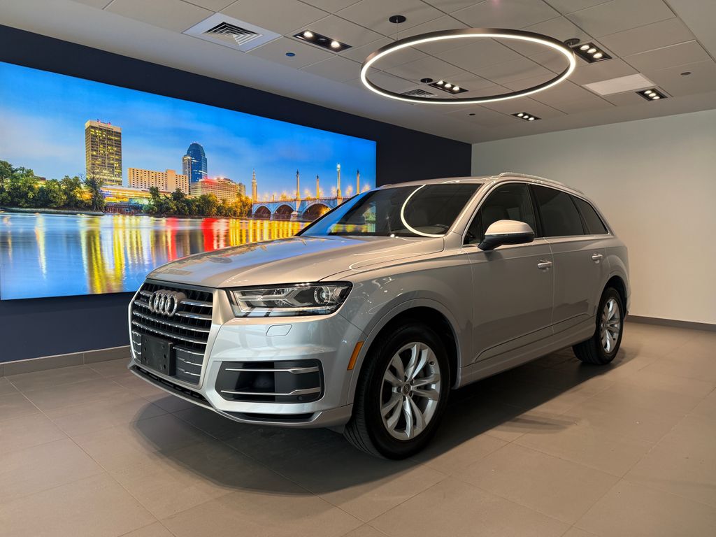  2018 Audi Q7   