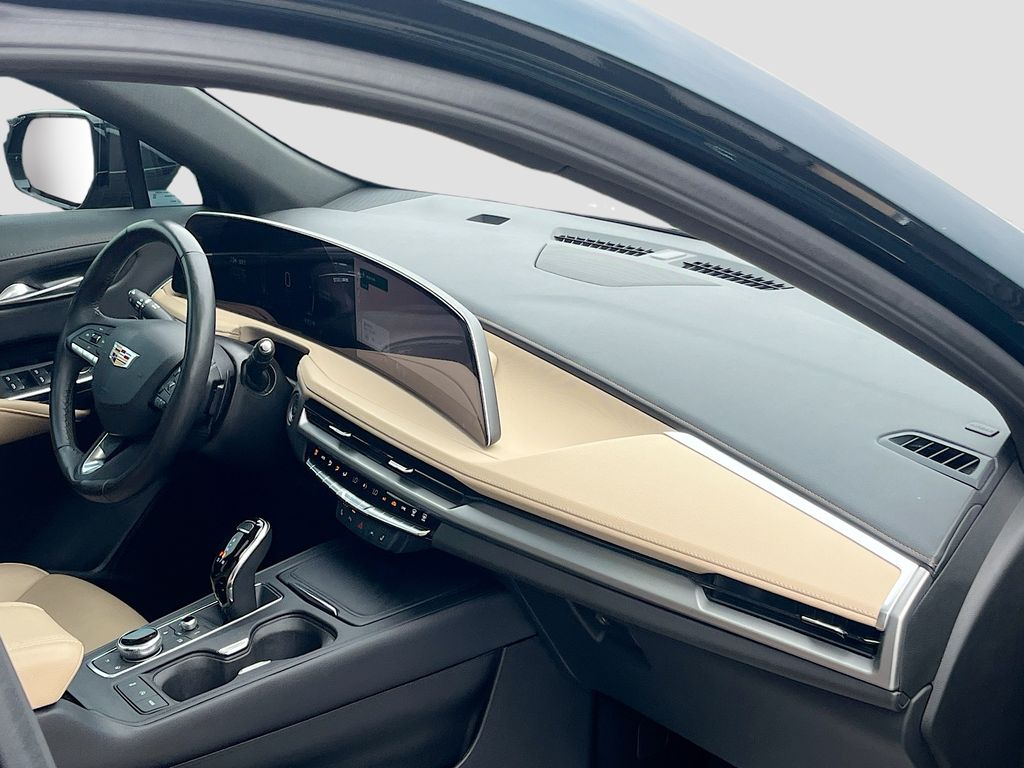 2024 Cadillac XT4 Luxury Green at Tom Peacock Cadillac