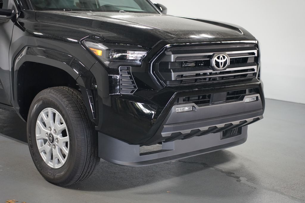 Thumbnail: 2025 Toyota Tacoma - 4