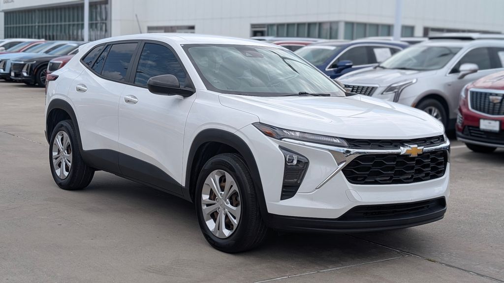 2024 Chevrolet Trax LS - 0