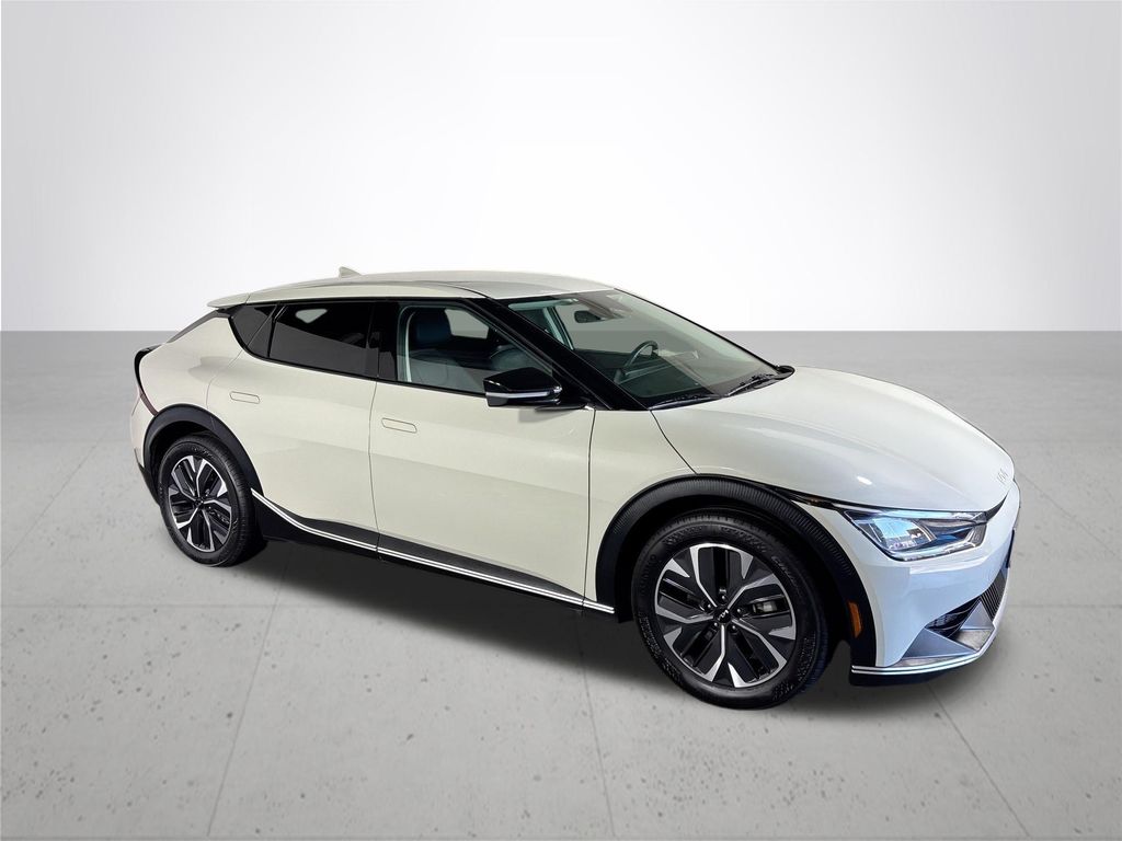 2024 Kia EV6 Light