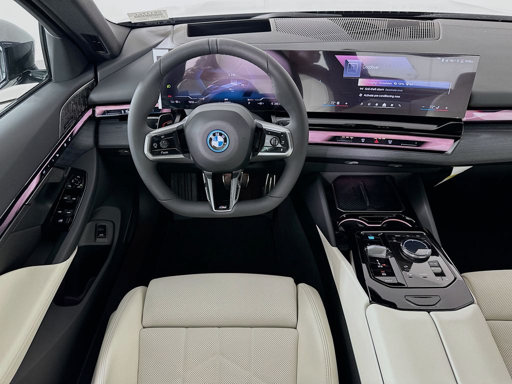 Thumbnail: 2026 BMW i5 - 19