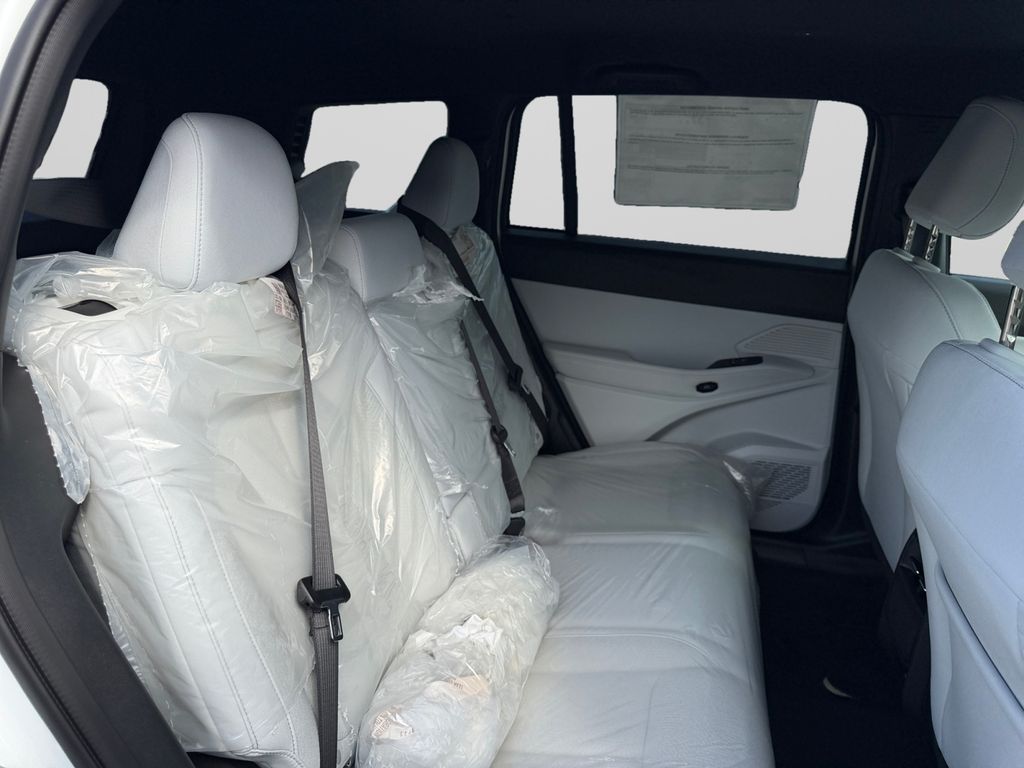 2026 Jeep Cherokee Laredo White at South Hills CDJR