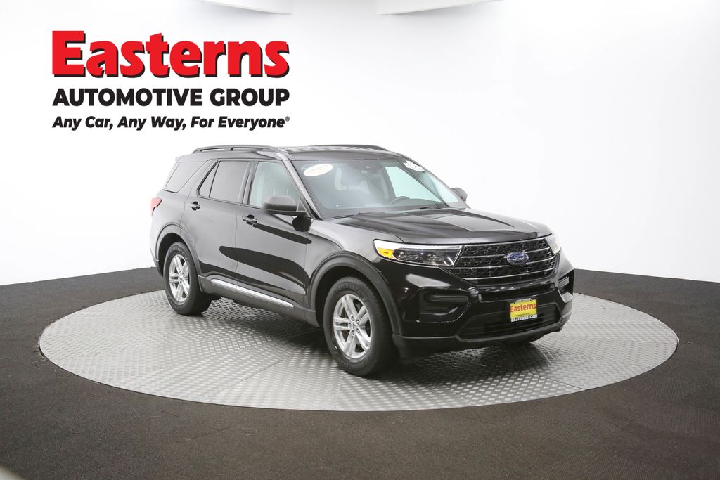 Used 2021 Black Ford XLT image 48