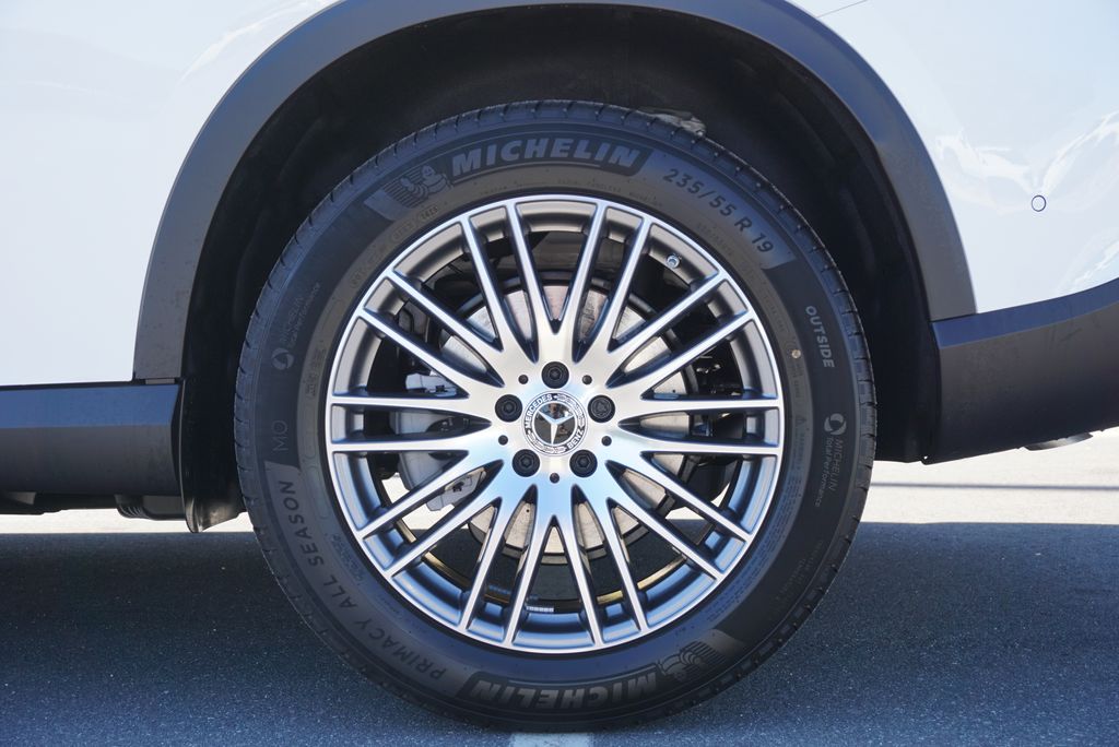 Thumbnail: 2026 Mercedes-Benz GLC - 20