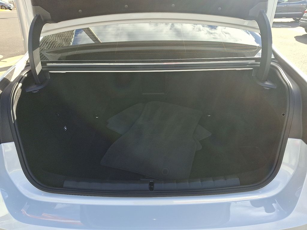 Thumbnail: 2023 BMW i7 - 29